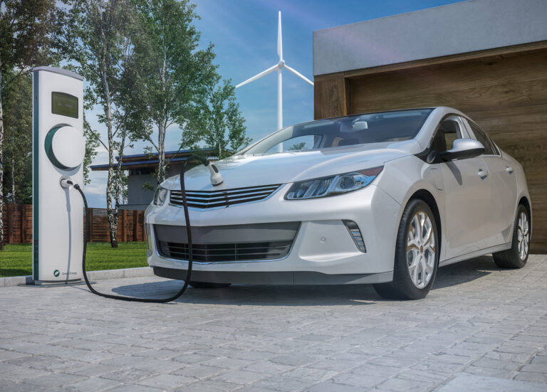 Top 10 Benefits of Switching to an Electric Vehicle